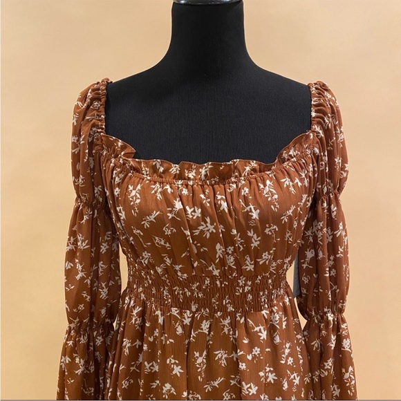ASTR the Label Caramel Floral Cinched Midi Peasant Dress XS - Picture 11 of 12